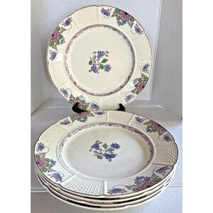 Set of 4 Wedgwood Saxon Dinner Plates 10 1/4” Ribbed Rim Vintage Floral Vintage